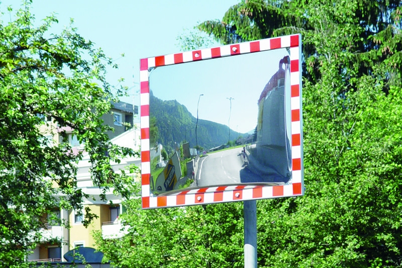 Verkehrsspiegel ERGOICE FREEAus EdelstahlPreis ab: - Verkehrsleitsysteme »  Verkehrsspiegel » Verkehrsspiegel ERGO » Verkehrsspiegel ERGOICE FREEAus  EdelstahlPreis ab: - polidesign STADTMOBILIAR GmbH